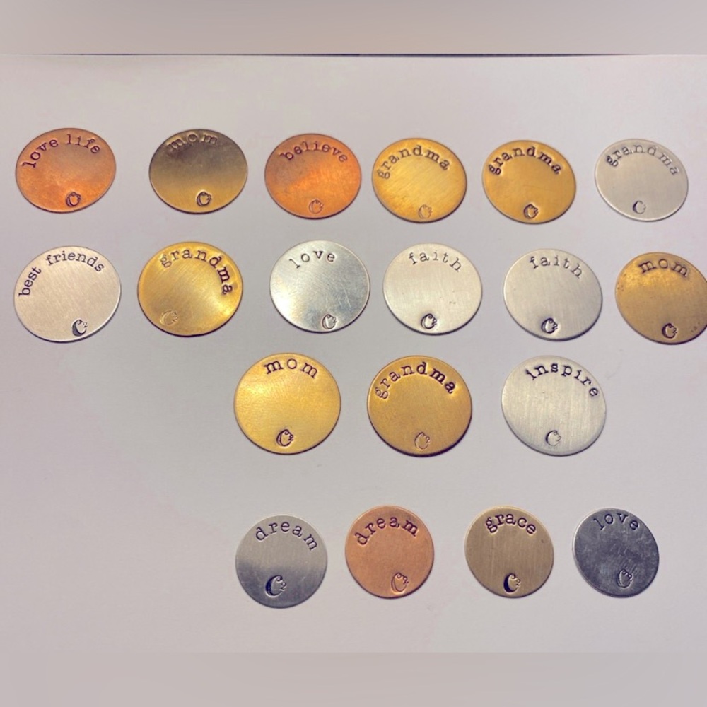 Origami Owl Plates.Layer a large O2 locket with large, medium and small plates.